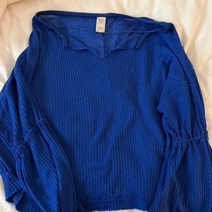 FREE PEOPLE BLUE SWEATER